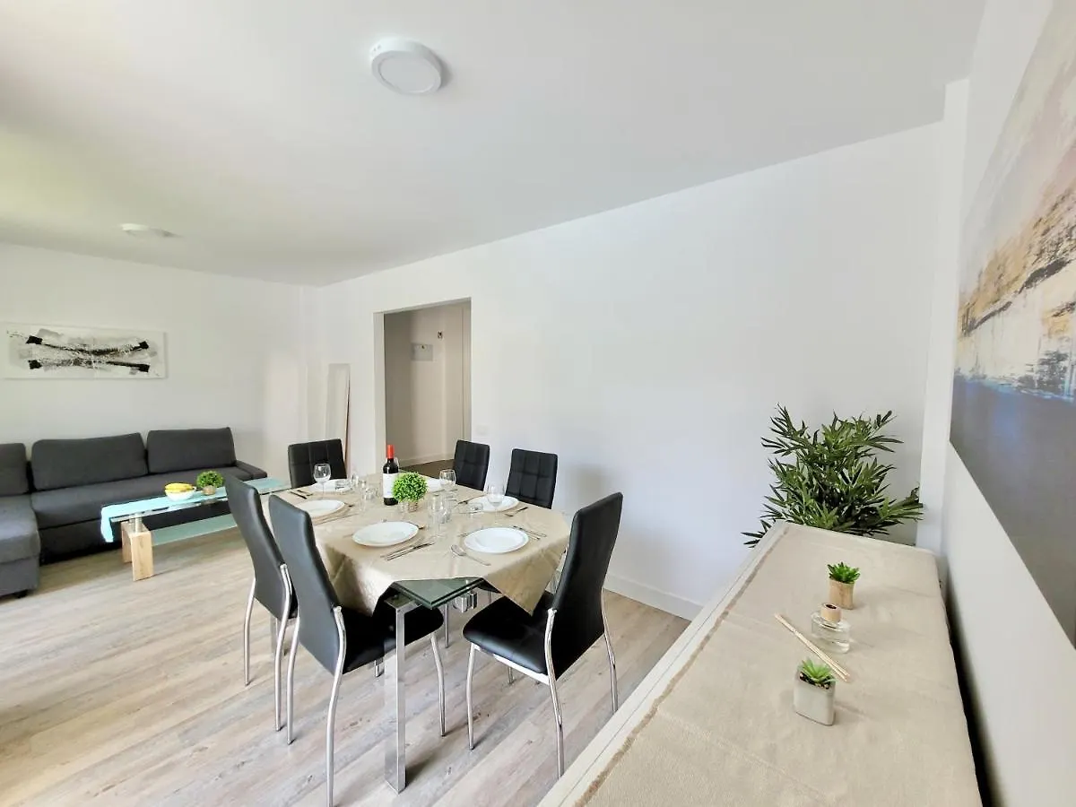 Americas Las Vinas Arona  Apartment
